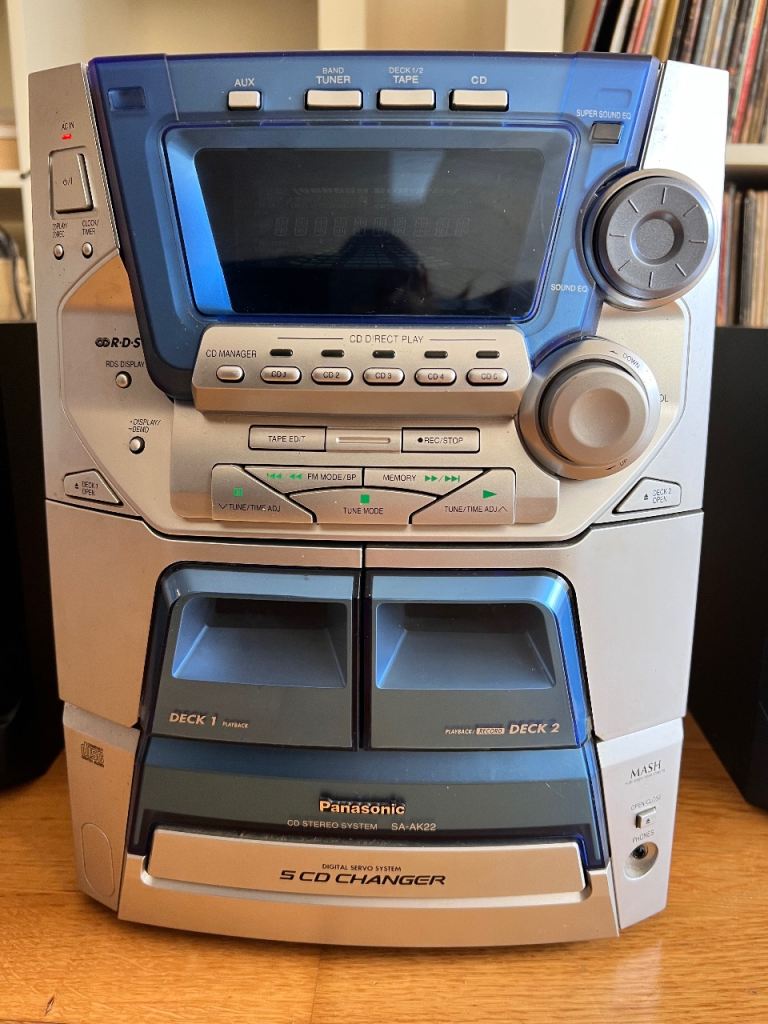 Panasonic SA-AK22 CD Stereo System with 5-CD Changer