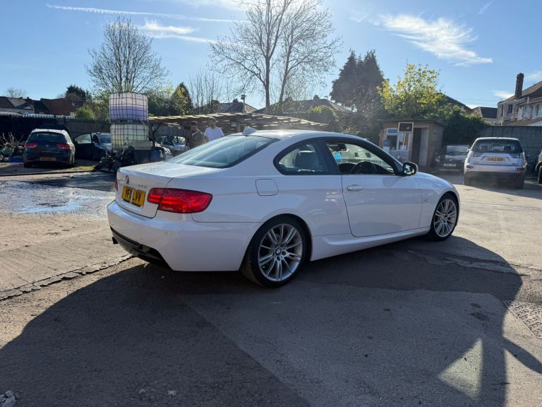 BMW 3 Series sport 2011 