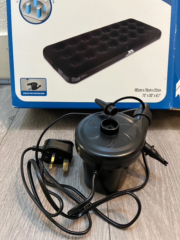 Trespass Flocked Single Airbed With Mains Pump