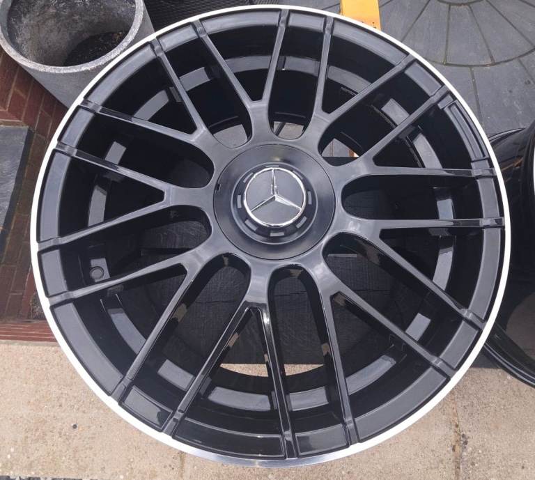 20" Inch Mercedes AMG Style Alloy Wheels Gloss Black Polished Lip Staggered - Brierley Hill