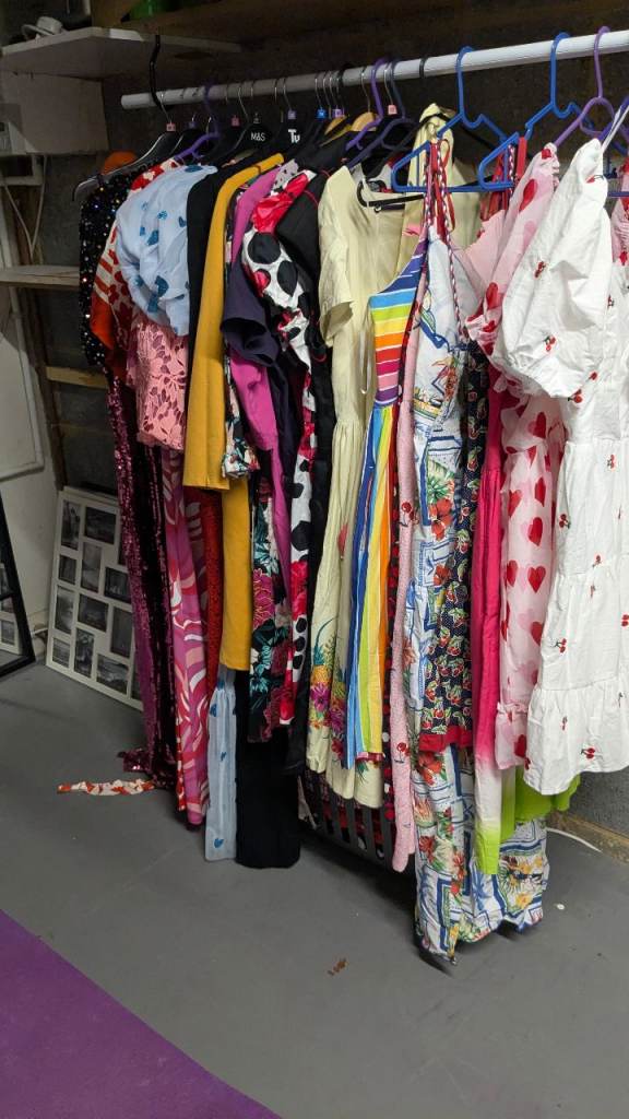 Bulk buy opportunity - women's clothes 