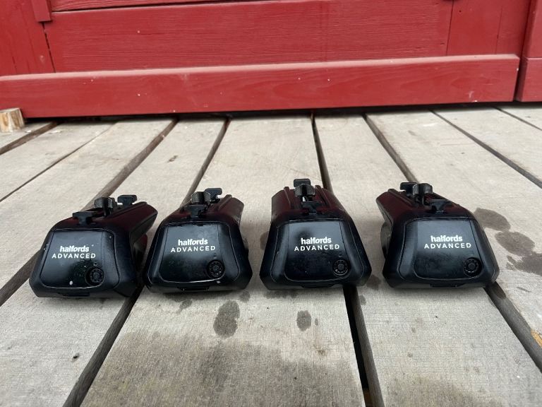 Halfords Advanced FP5 Foot Pack - Made By Thule same As 7104 Excellent Condition