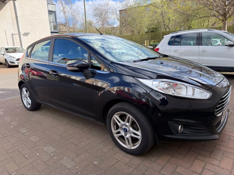 Ford fiesta 1.2 zetec (unlike Vauxhall corsa,  Volkswagen polo) 
