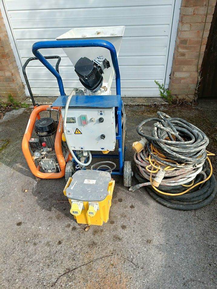 MTEC Spray Render Machine with Gentilin C330/03 Air Compressor 