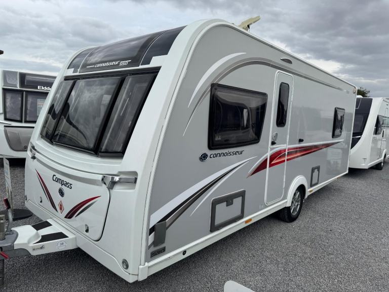 Compass Connoisseur 550 / 4 BERTH 2018