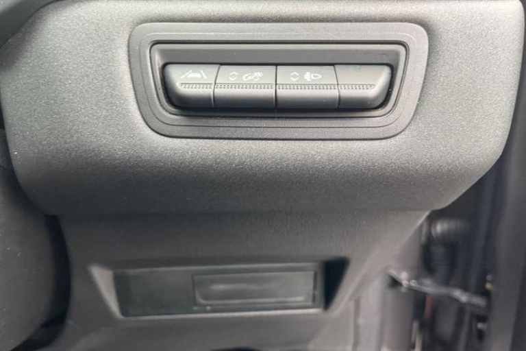 2021 Renault Captur 1.3 TCe (140 PS) Iconic 5 Door Petrol SUV Automatic SUV Petrol Automatic