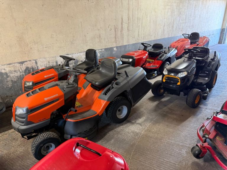 Ride on mowers 