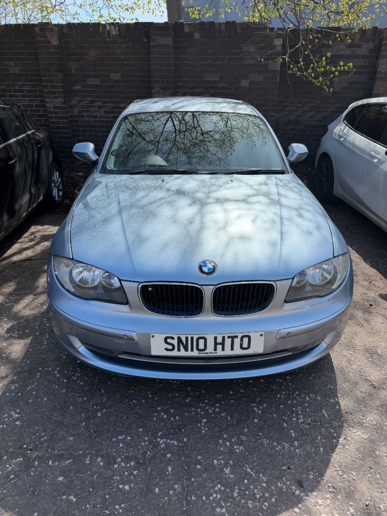 BMW 116i 2010 Manual