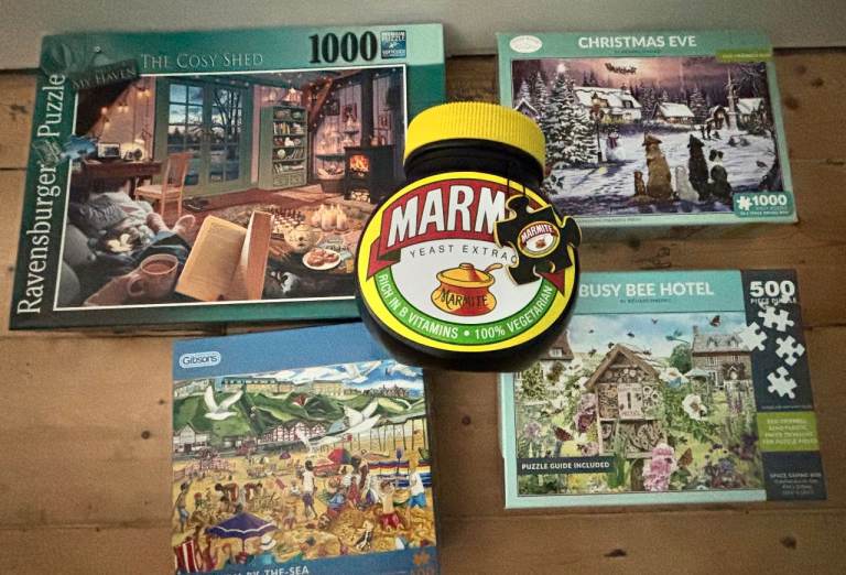 Assorted Jigsaw Puzzles (5 to choose from) Gibsons, Otter House, Ravensburger 500 & 1000 pieces