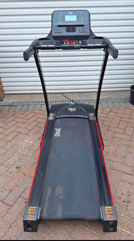 image for Everlast XV8 treadmill running machine