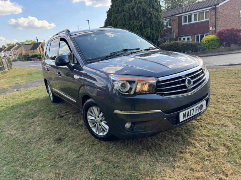 SSANGYONG TURISMO 2.2 D EX 2017