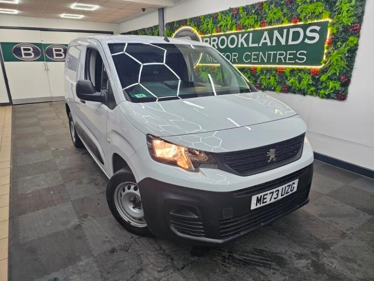 Peugeot Partner BLUEHDI PROFESSIONAL PREMIUM PLUS L1 [SAT NAV &amp; STUNNING EXAMPLE