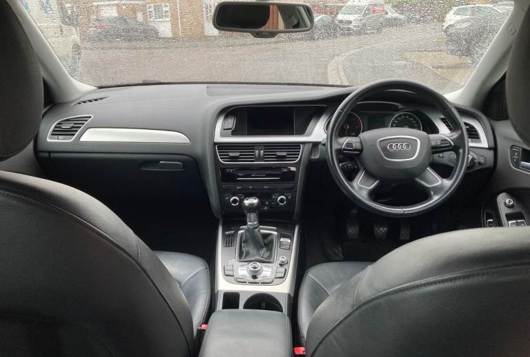 Audi, A4, Saloon, 2015, Manual, 1968 (cc), 4 doors