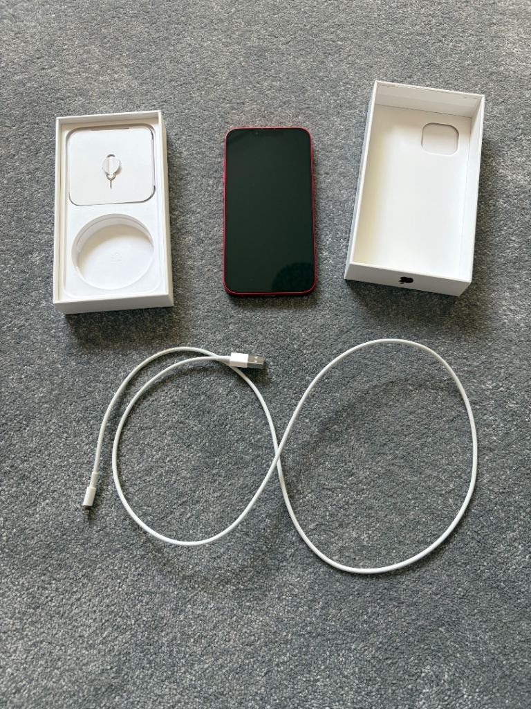Red IPhone 13 128GB. Unlocked Boxed with Cable Battery Health 81%