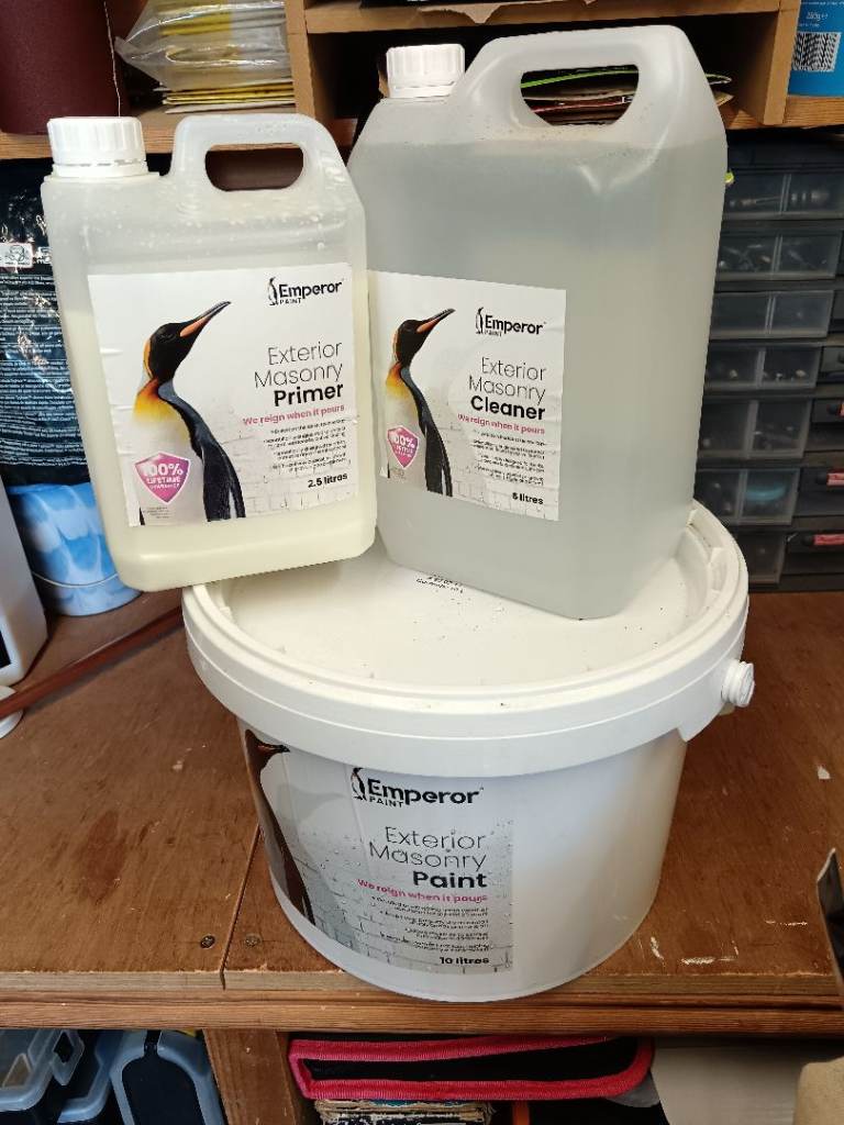 Emperor Exterior Masonry Paint 10L Pale Stone, Primer & Cleaner