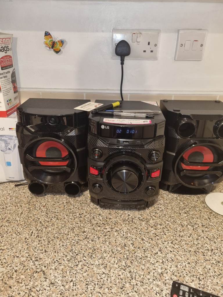 LG HIFI SYSTEM WITH BLUETOOTH 230 WATTS 