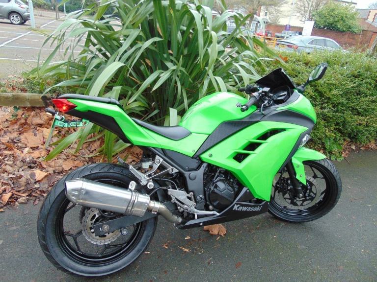 Kawasaki 300 2015 Ninja 300 39 bhp A2 licence ok fast,light low seat p/ex ok