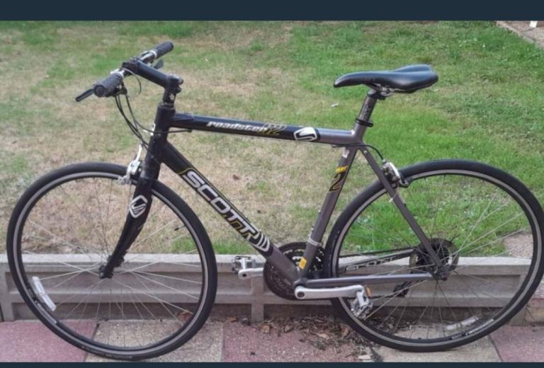 Mens Scott hybrid bike 