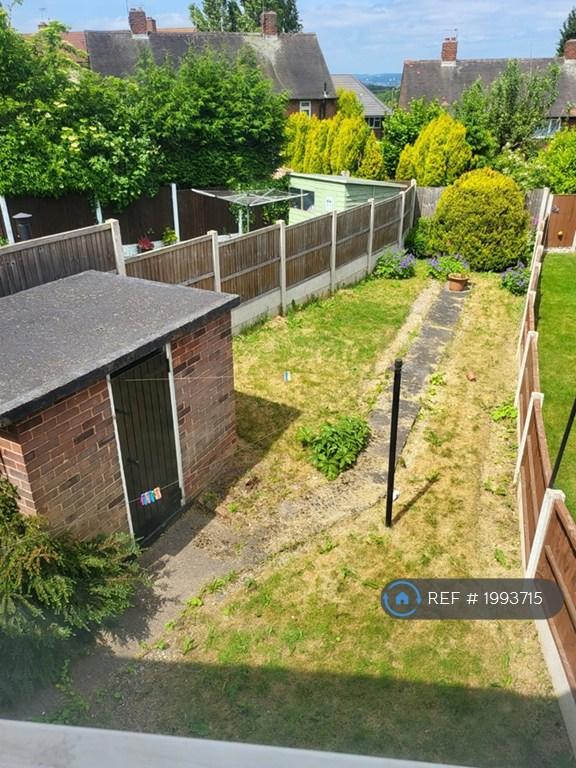 2 bedroom house in Town Street, Leeds, LS10 (2 bed) (#1993715)