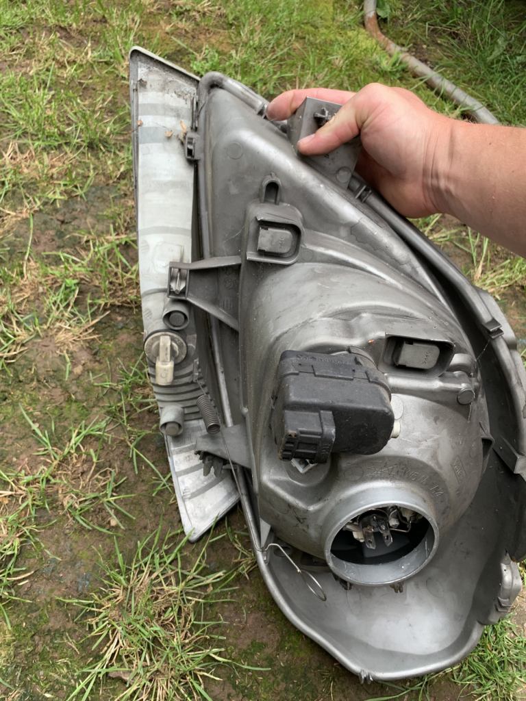 RENAULT TRAFIC,PRIMASTER,VIVARO Headlight   Right Off Side Headlamp O/S 