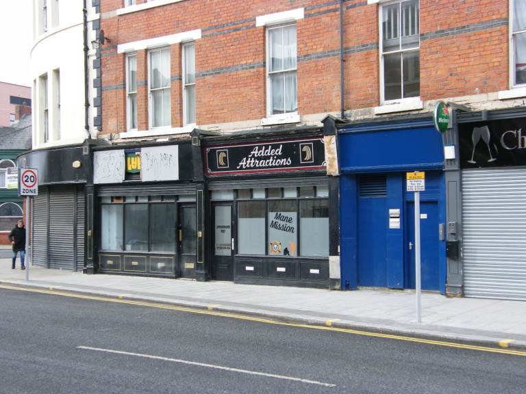 Ex Nail Shop to let on High Street, Norton Road. No deposit! Upto 4 weeks rent free!