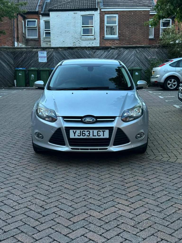 Ford, FOCUS, Hatchback, 2013, Manual, 998 (cc), 5 doors