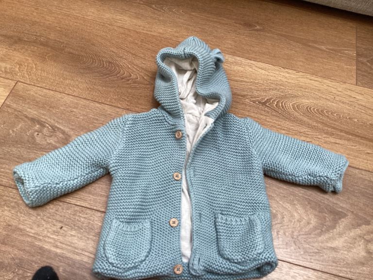 Baby Blue Knitted Cardigan with Hood – As Good As New 3/6 months 
