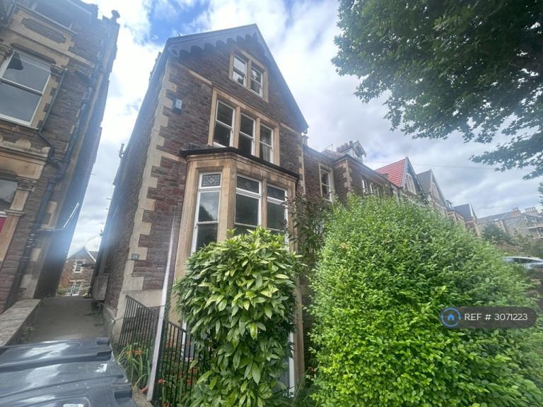 1 bedroom flat in Clarendon Road, Bristol, BS6 (1 bed) (#3071223)
