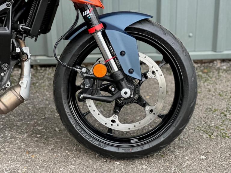 Stunning One Owner 2025/75 KTM Duke 125 Motorcycle 