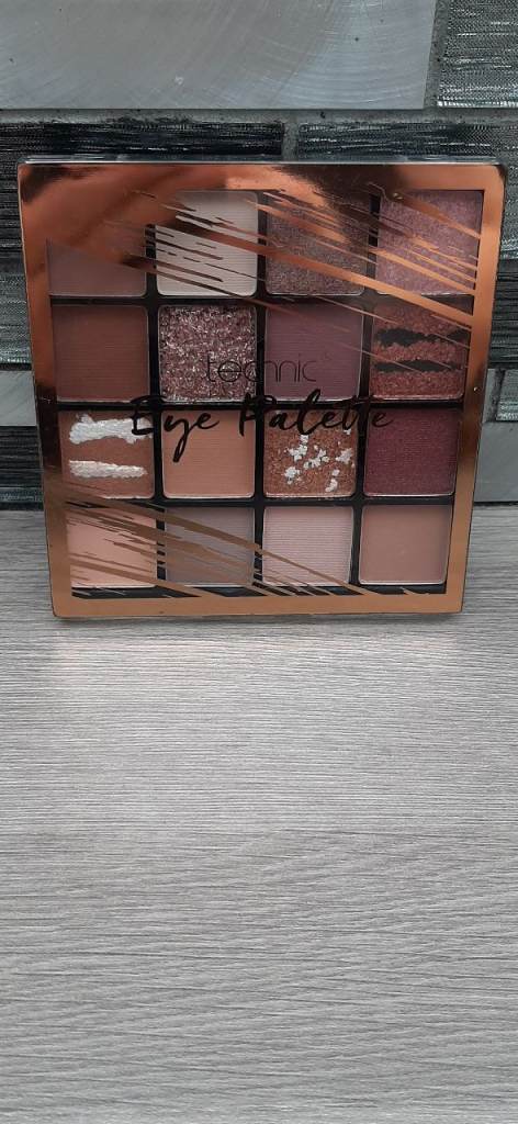 Technic eye palette 