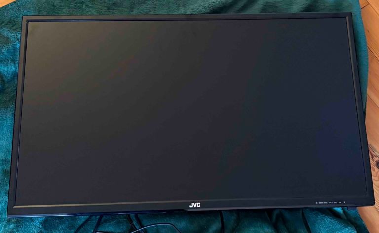 JVC LT-32C460 32" Inch HD Ready LED TV 720p Television with Freeview HD - No Stand 