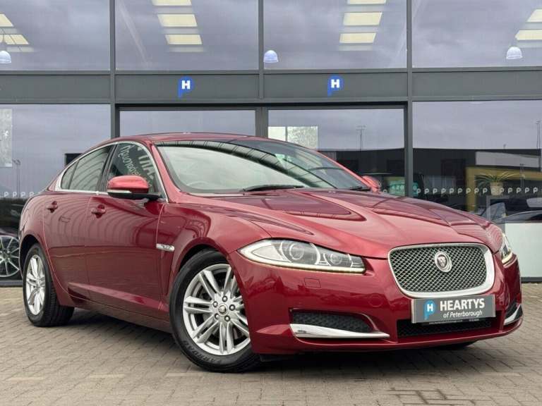 2013 Jaguar XF 2.2d Luxury Saloon 4dr Diesel Auto Euro 5 (s/s) (200 ps) SERVICE HISTORY-JU SALOON...