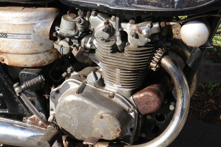 Honda CB450 CB 450 Blackbomber 1967 UK bike, winter restoration project.