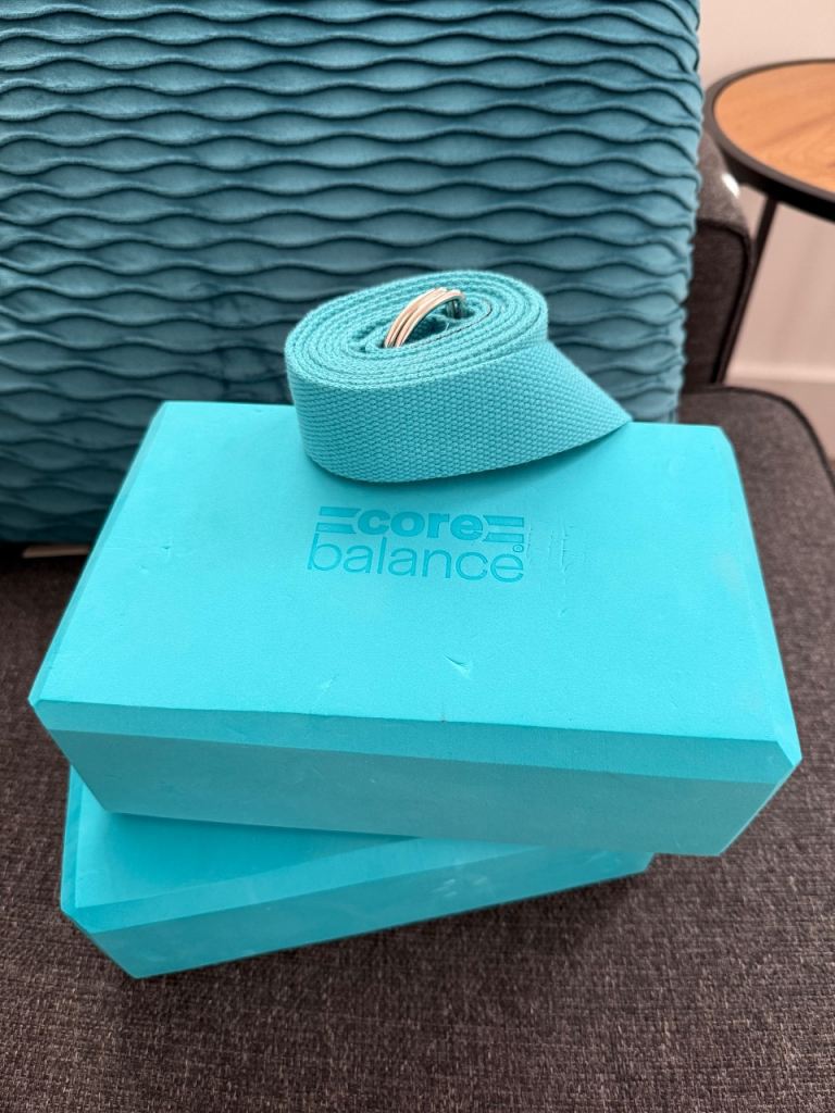 2 Yoga Blocks with Yoga Strap Teal