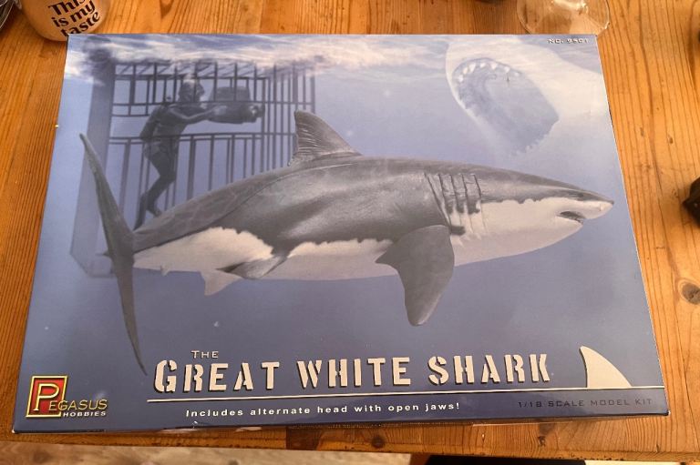 Pegasus Hobbies The Great White Shark Model Kit – New