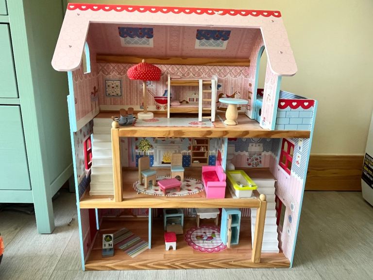 Kid kart dolls house 