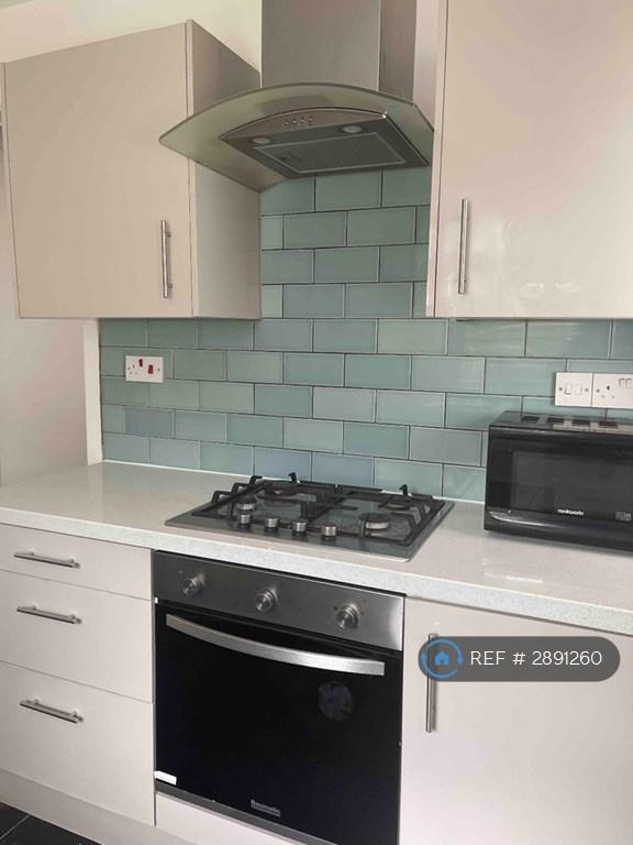 2 bedroom house in Dunstable Street, Manchester, M19 (2 bed) (#2891260)