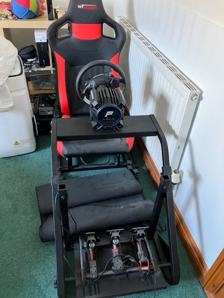 GT Omega Fanatec Gaming Cockpit and Chair – Good Condition