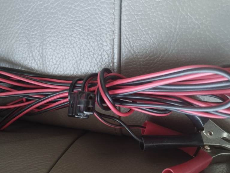 Car booster leads to figure 8 output NEW