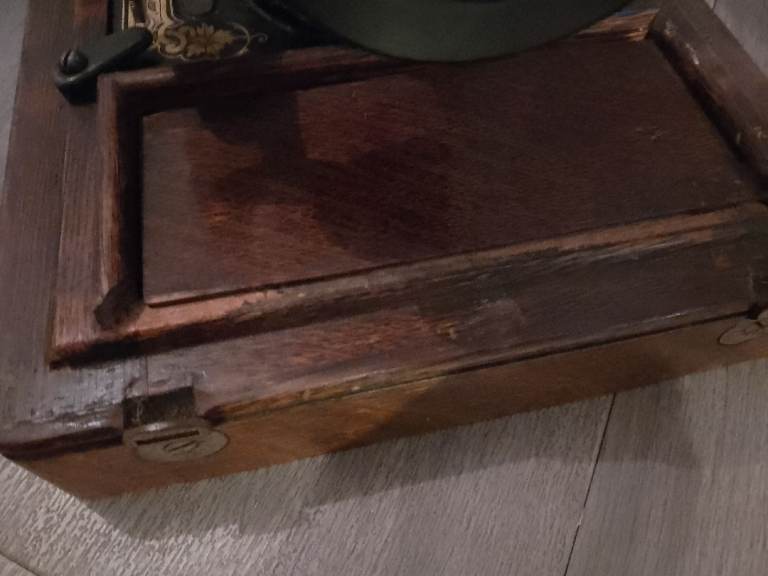 1910 Singer Sewing machine for sale
