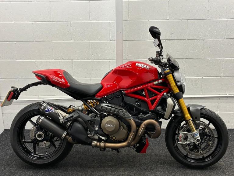 DUCATI MONSTER 1200S ABS M1200S ** Termignoni Exhausts - 12 Months MOT **