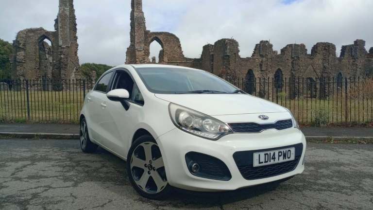 2014 Kia Rio 1.4 3 5dr ISG *AUG 27 MOT* HATCHBACK Petrol Manual