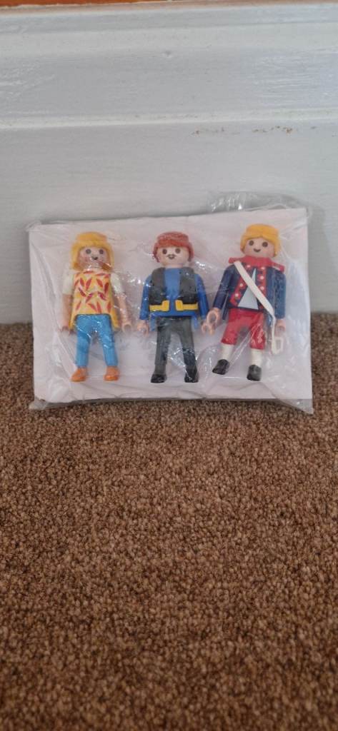  THREE PLAYMOBILE FIGURES No 2. EXCELLENT CONDITION.