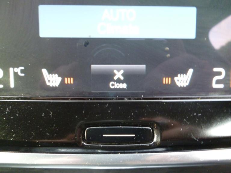 2020 Volvo V90 2.0 D4 R-Design Plus Auto Euro 6 (s/s) 5dr ESTATE Diesel Automatic