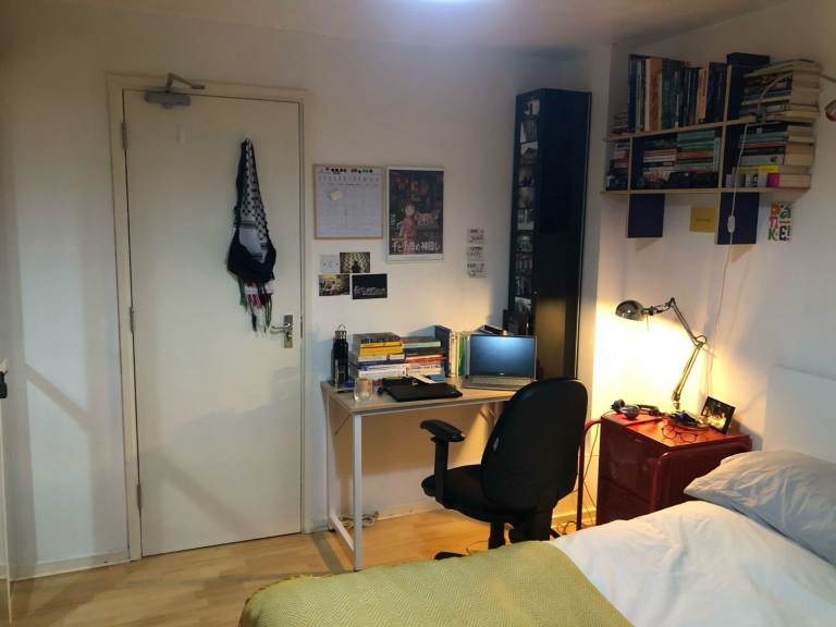 **✨ Large Double Room in Bow (Zone 2) – £890 All Bills Included