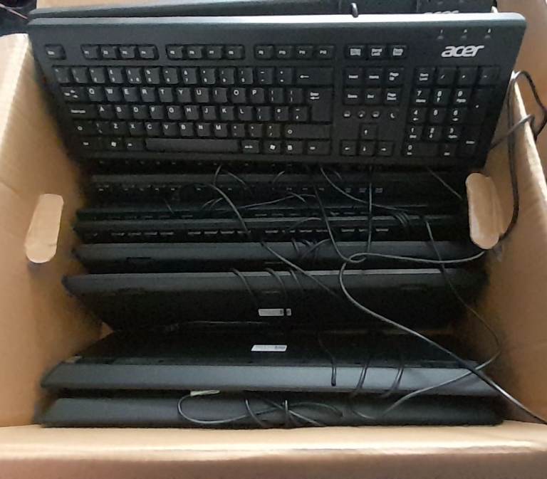13 computer keyboards (11 Dell & 2 Acer)