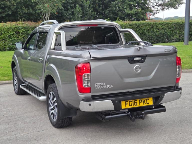 2016 Nissan Navara Double Cab Pick Up Tekna 2.3dCi 190 4WD PICK UP DIESEL Manual