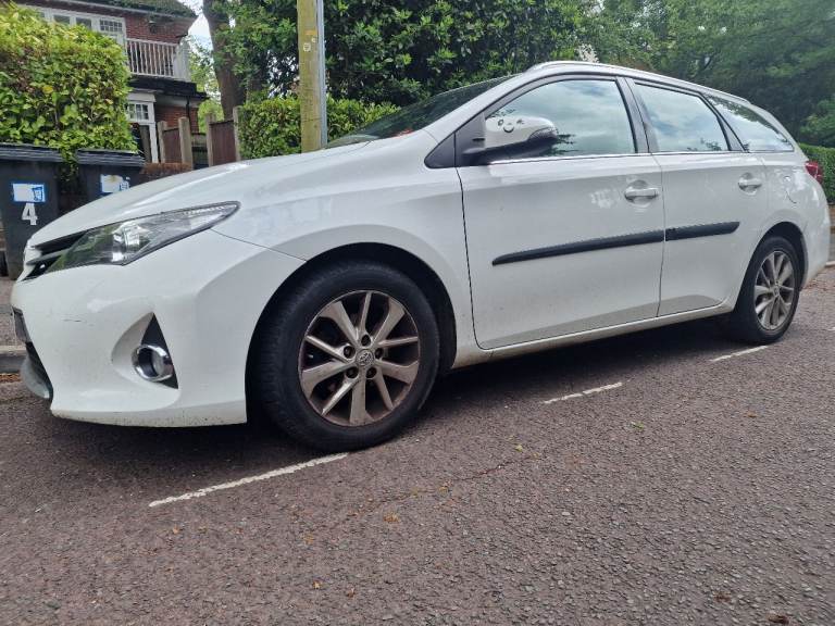 Toyota, AURIS, Estate, 2013, Manual, 1364 (cc), 5 doors