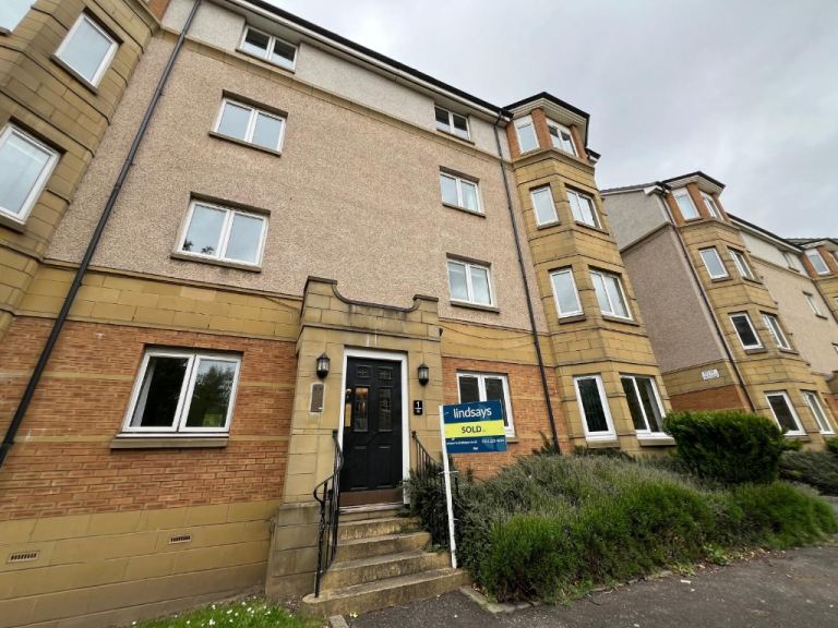 2 bedroom flat in Duff Road, Dalry, Edinburgh, EH11 2TH