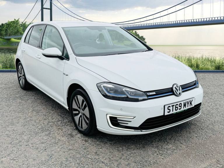 2019 Volkswagen Golf 35.8kWh e-Golf Hatchback 5dr Electric Auto (136 ps) Hatchback ELECTRIC Autom...
